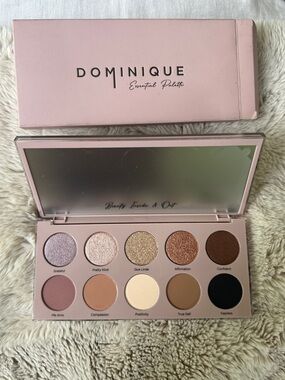 Dominique Eyeshadow palette